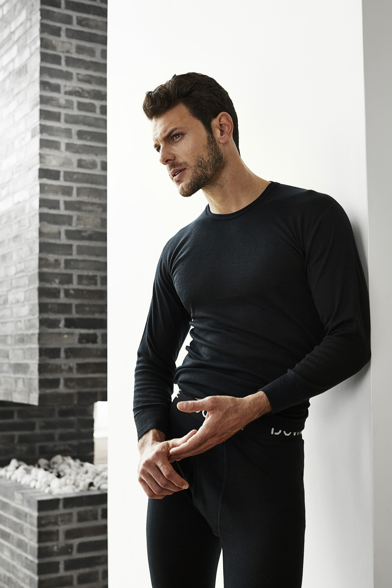Langermet t-skjorte, 100% merino ull, marine -Dovre Langermet t-skjorte, 100% merino ull, marine -Dovre